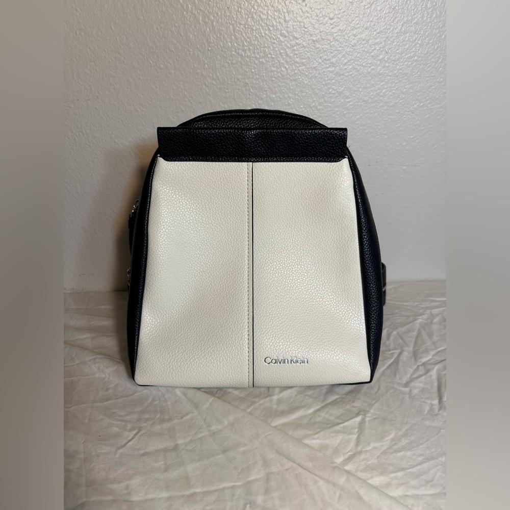 Calvin Klein Cherub White Backpack With Zip Straps